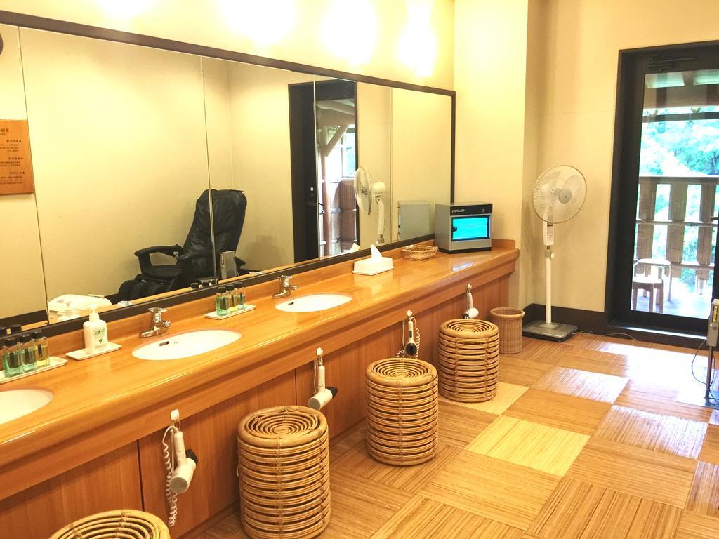 天然温泉白川郷の湯 Hotel Shirakawa  Eksteriør billede